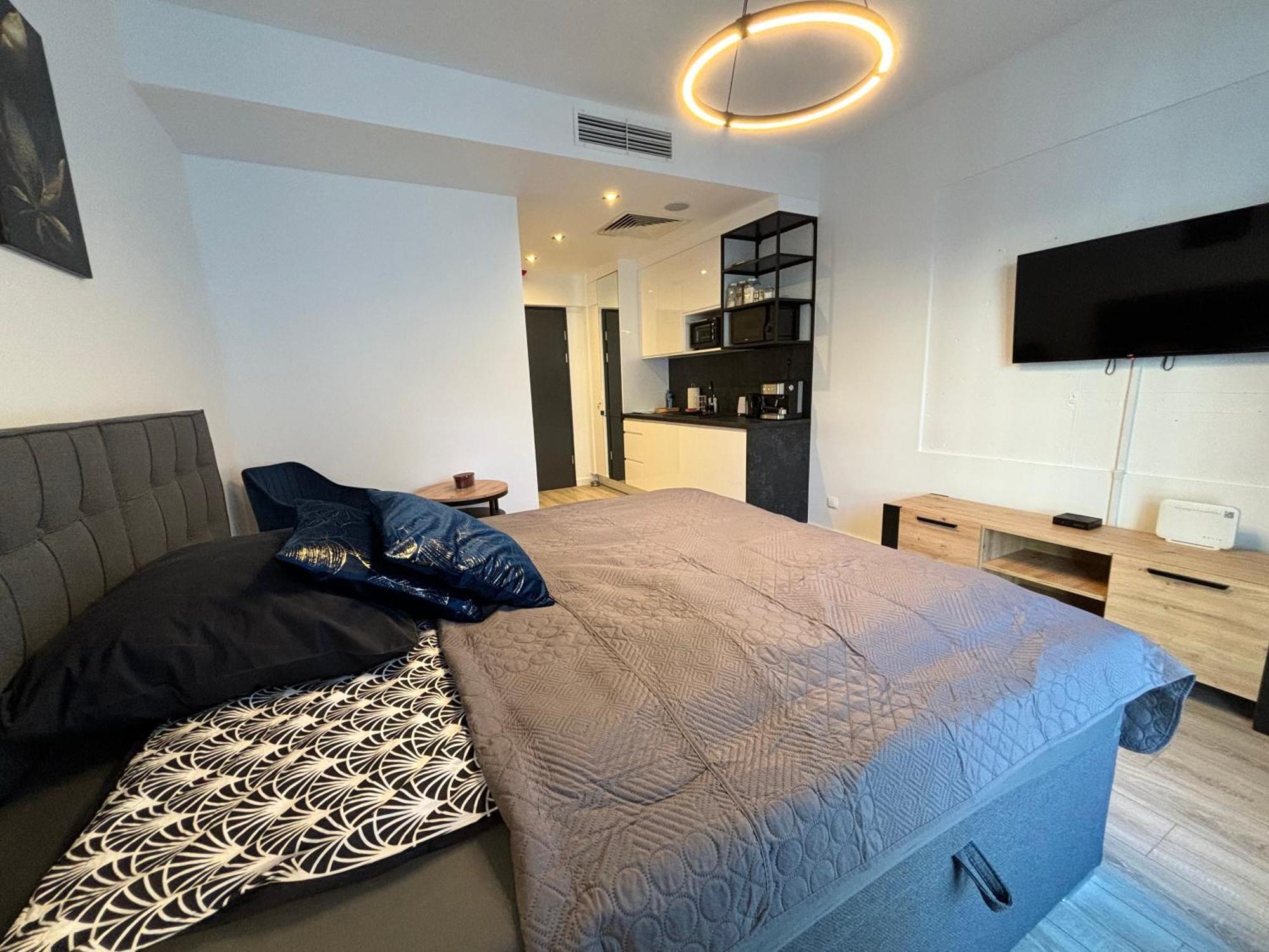 Totu Today-Plac Wolnosci 6 Apartamenty, Faktura Vat, Self Check-In Πόζναν Εξωτερικό φωτογραφία