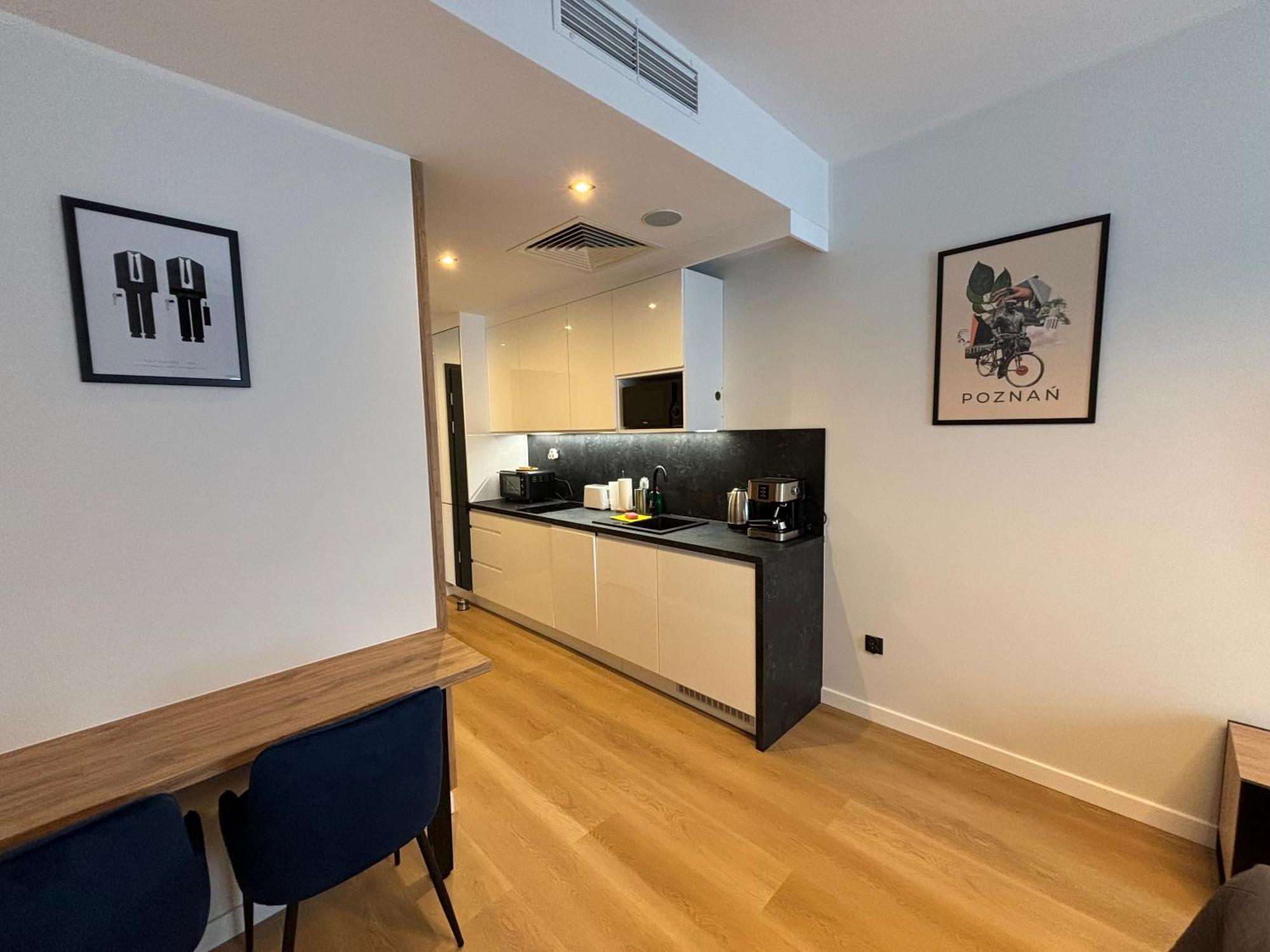 Totu Today-Plac Wolnosci 6 Apartamenty, Faktura Vat, Self Check-In Πόζναν Εξωτερικό φωτογραφία
